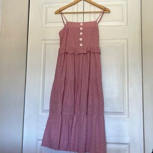 En Saison - pink Eyelet Tiered Sleevless Dress in small.